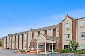Microtel Inn & Suites by Wyndham Florence/Cincinnati Airport - Image 1 of 3