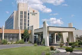 Parking atM. Buffalo Airport Hotel near Buffalo (BUF) Airport Parking