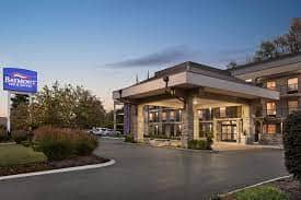 Parking atBaymont by Wyndham Nashville near Nashville Airport (BNA) Parking