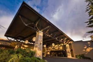Parking atSeattle Airport Marriott Valet Parking near Seattle Airport Parking (SEA)