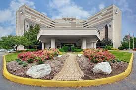 Parking atDoubletree by Hilton EWR near Newark (EWR) Airport Parking