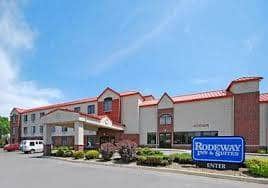 Rodeway Inn & Suites MKE - Image 1 of 3