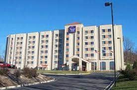 Sleep Inn & Suites Cruise Parking - Image 1 of 2