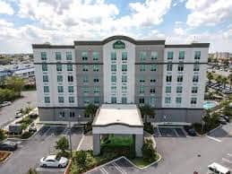 Wingate by Wyndham Miami Airport Hotel - Image 2 of 3